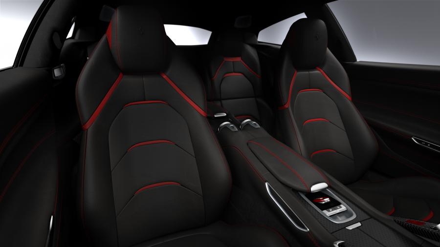 Интерьер Ferrari GTC4Lusso T 2016 года  (фото 6 из 37)